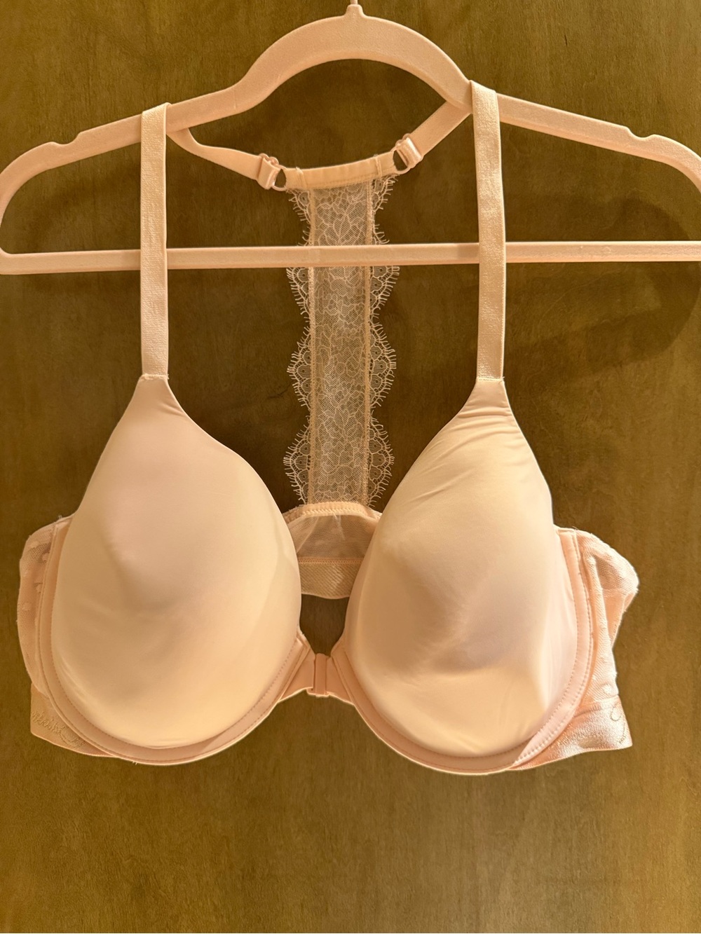 Victoria's Secret Light Blush Lace Racerback Push-Up Bra